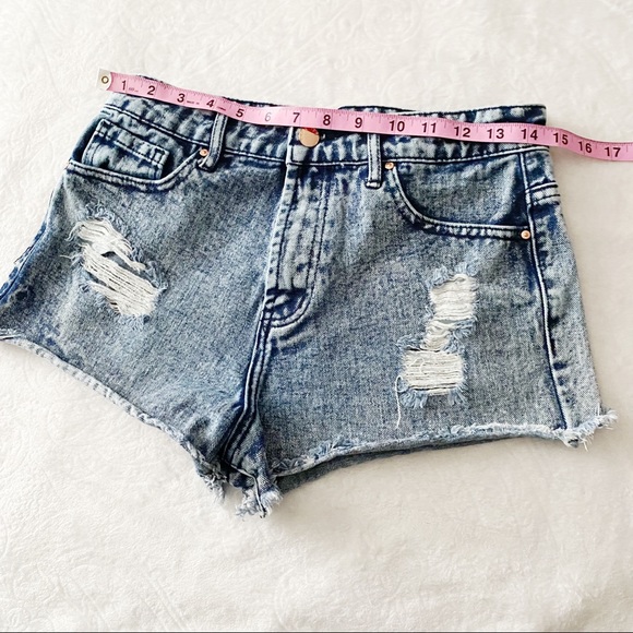 Distressed High Waist Stonewashed Jean Shorts - Picture 3 of 12